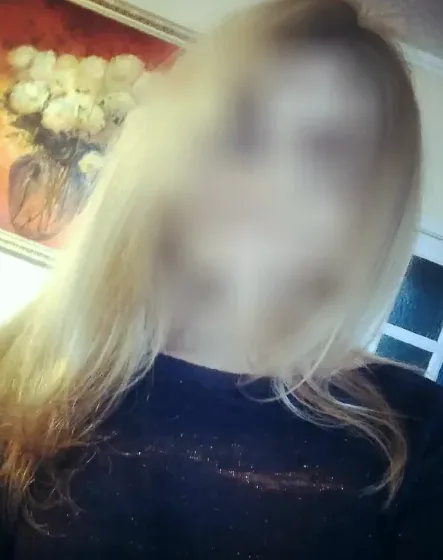 Amira, 34