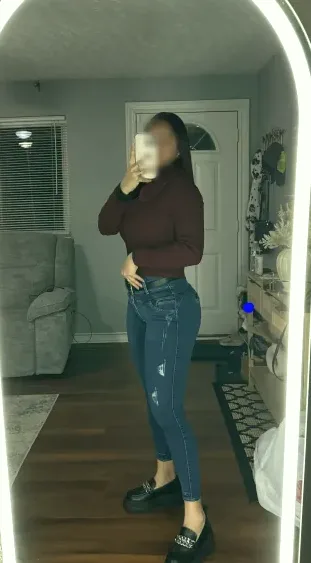 Fabienne, 29
