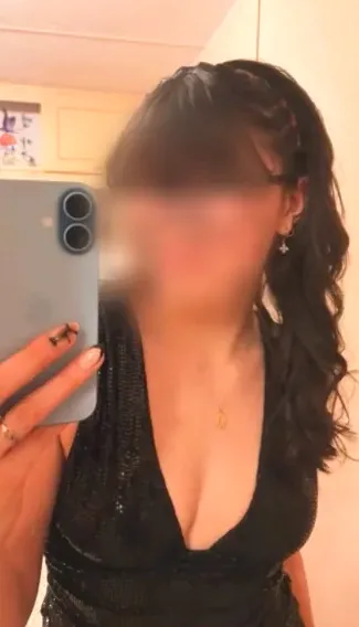 Julia, 19