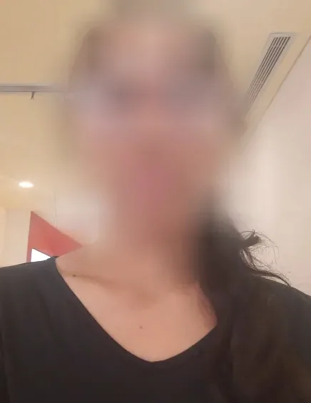 Larissa, 39