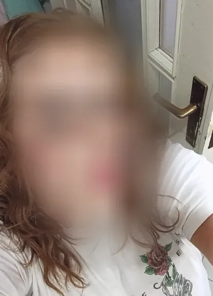 Larissa, 26