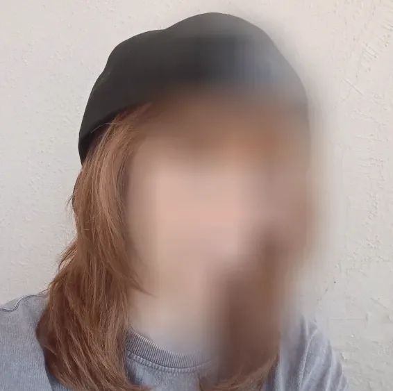 Lena, 27