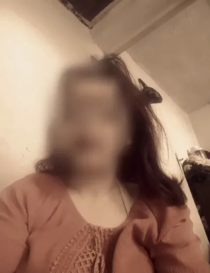 Lilly, 39