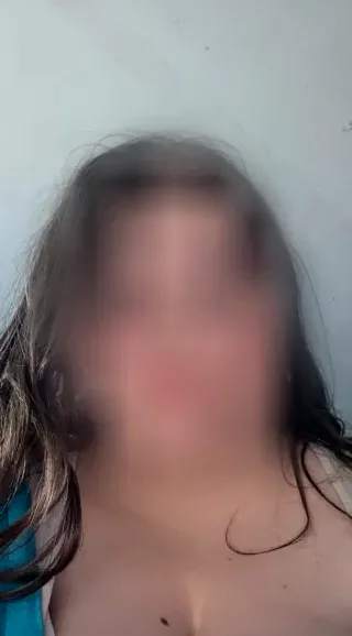 Merle, 24