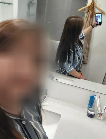 Mia, 31