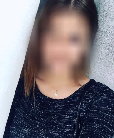 Nadine, 32