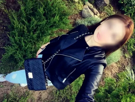 Nina, 31