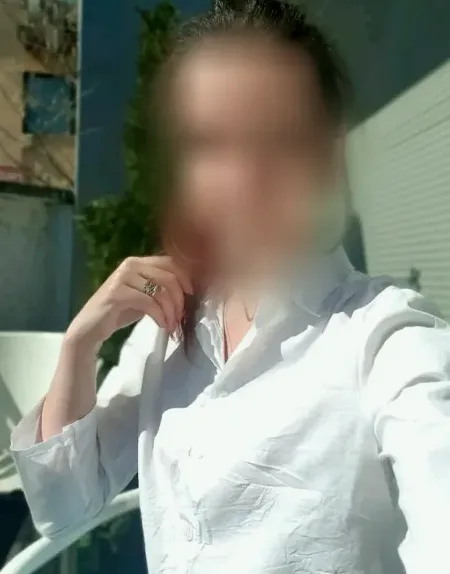 Selin, 32